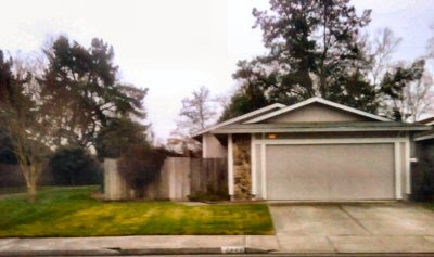 Front Yard / House