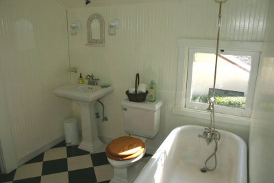 Master Bedroom (2)